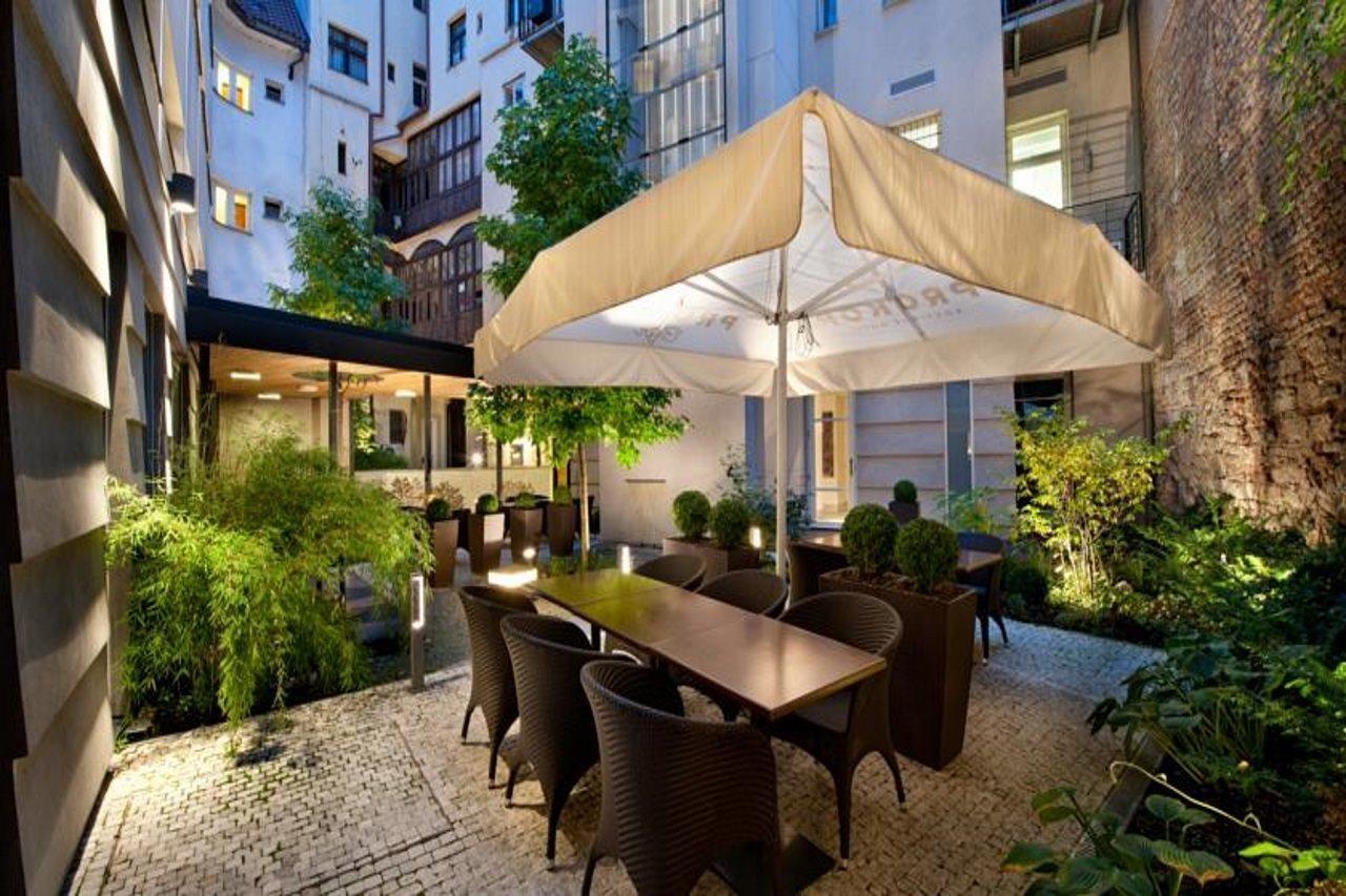 Three Crowns Hotel 3*